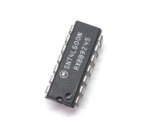 74LS00.jpg